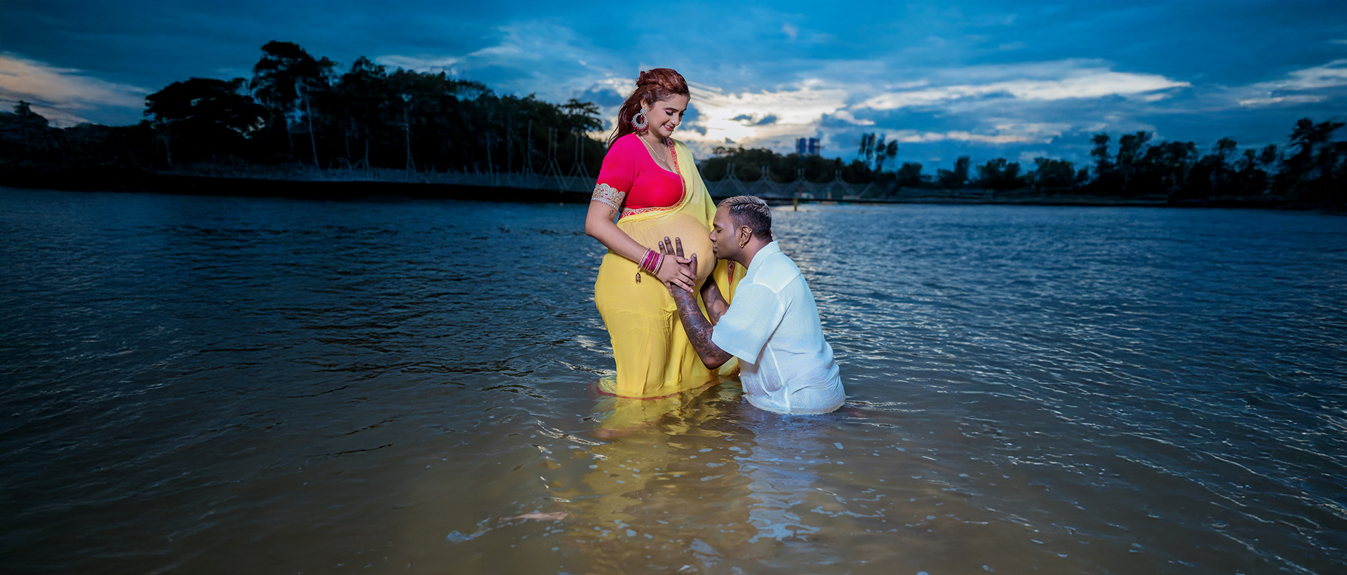 8A207668-Baneer Gomathi Maternity Photoshoot-2 (1)